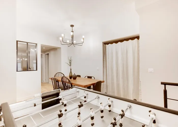 Explore Local Bakeries From A Boho Artist Loft Daire *