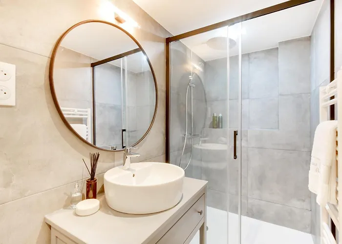 Daire Explore Local Bakeries From A Boho Artist Loft