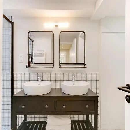 شقة Explore Local Bakeries From A Boho Artist Loft باريس